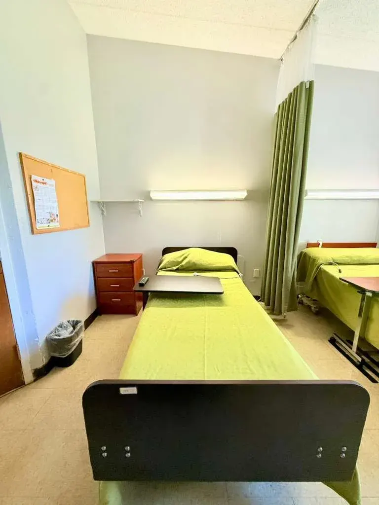 A semi-private resident room at Vivo Healthcare Wauchula